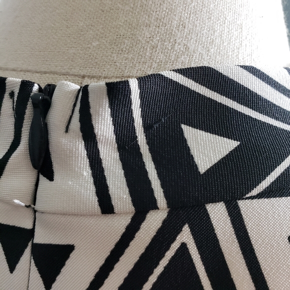 AGB Mockneck Geometric Triangle Shadow Print Office Casual Shift Border Print 10 - Picture 9 of 16